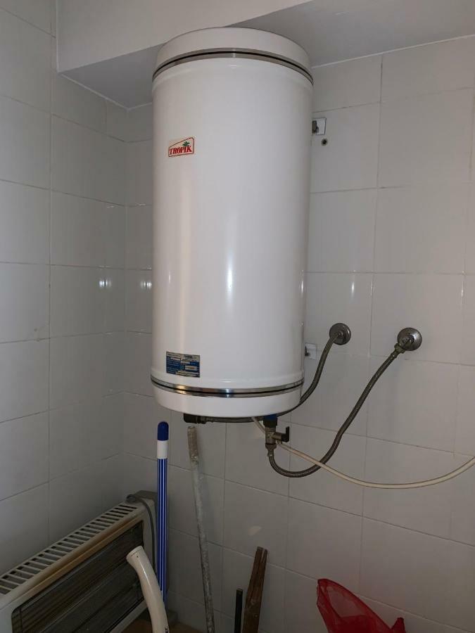 Apartamento Cambrilsfornia Apartment Exterior photo